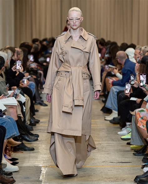 burberry 2023 show|Burberry fashion designer.